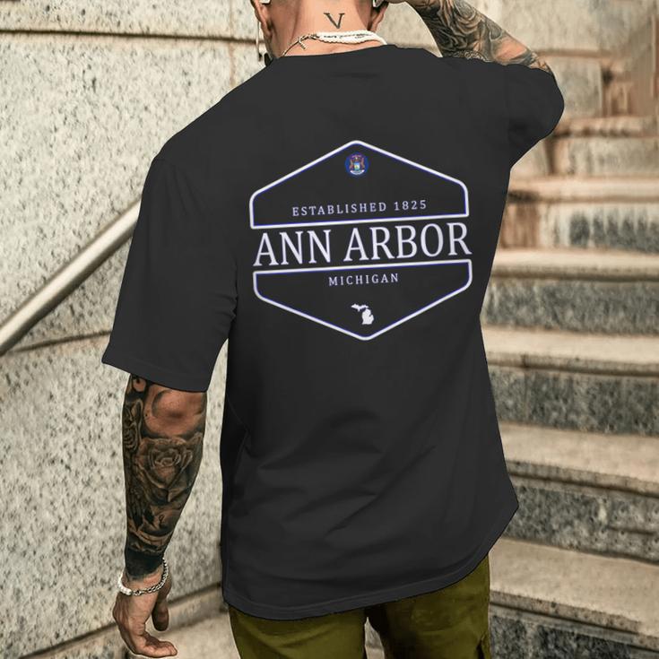 アナーバー ミシガン州 アナーバー ミシガン州 メンズTシャツ バックプリント 彼への贈り物