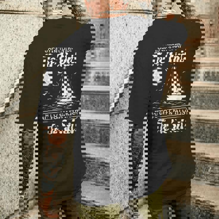 インスピレーションを与えるセーリングの引用句 航海風と帆のデザイン。 メンズTシャツ バックプリント 彼への贈り物