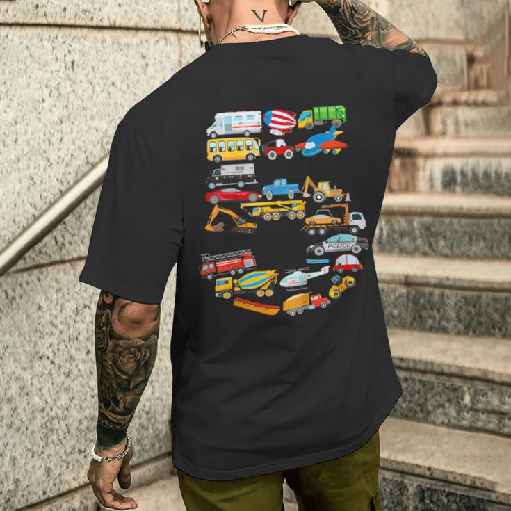 キッズ 男の子の車、消防車の5歳の誕生日 メンズTシャツ バックプリント 彼への贈り物