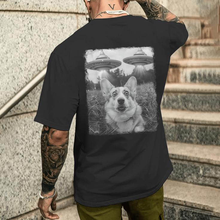 コーギー犬 Ufo エイリアン 地球外自撮り メンズTシャツ バックプリント 彼への贈り物