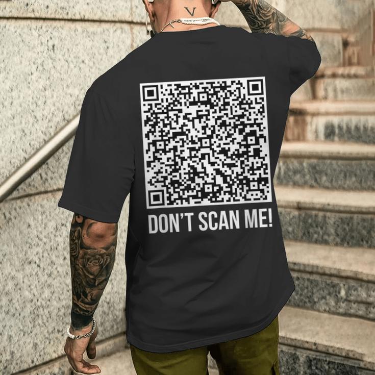 スキャンしないで！Qr スキャン・ミー・ジョーク・ファニー・ミドル・フィンガー メンズTシャツ バックプリント 彼への贈り物