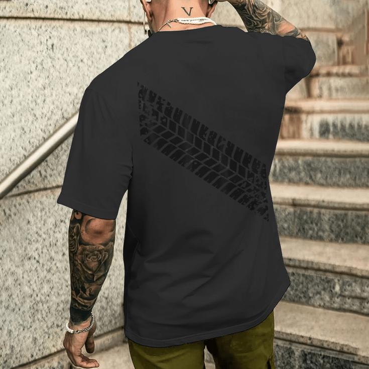 タイヤトレッドマーク スキッドタイヤ メンズTシャツ バックプリント 彼への贈り物