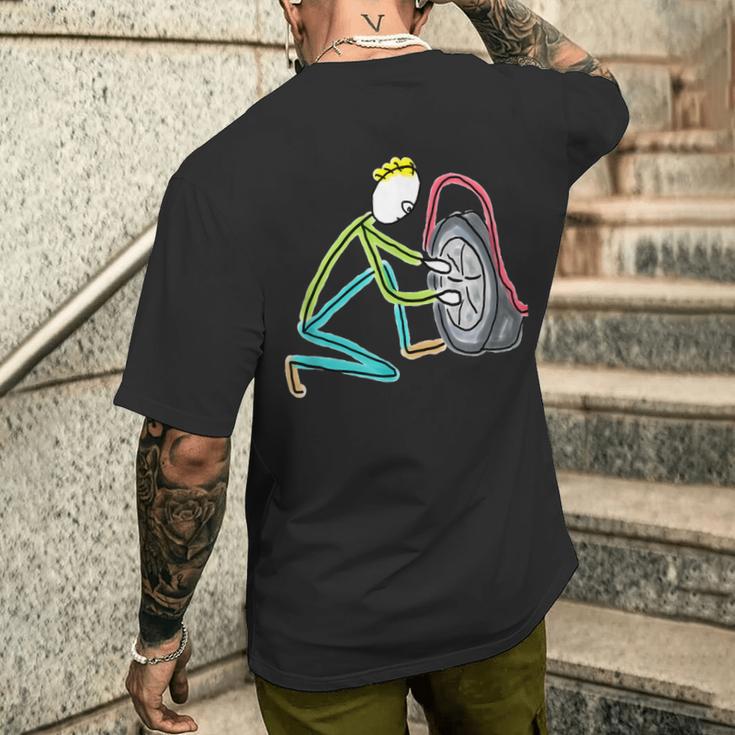 タイヤ交換。 メンズTシャツ バックプリント 彼への贈り物