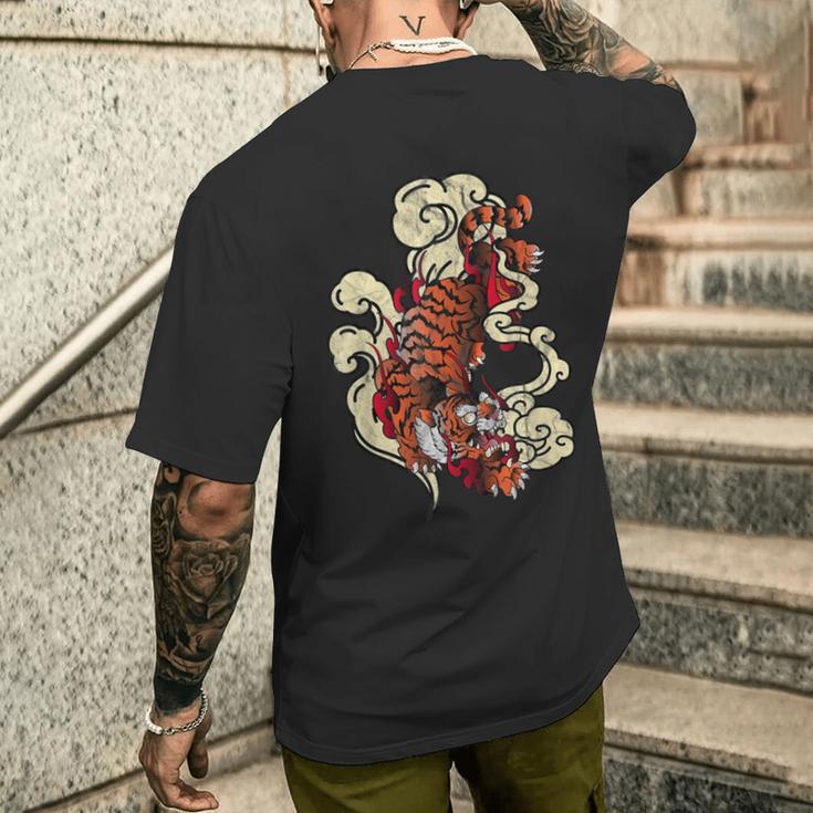タトゥースタイル 伝統的な日本の虎 中国新年 メンズTシャツ バックプリント 彼への贈り物
