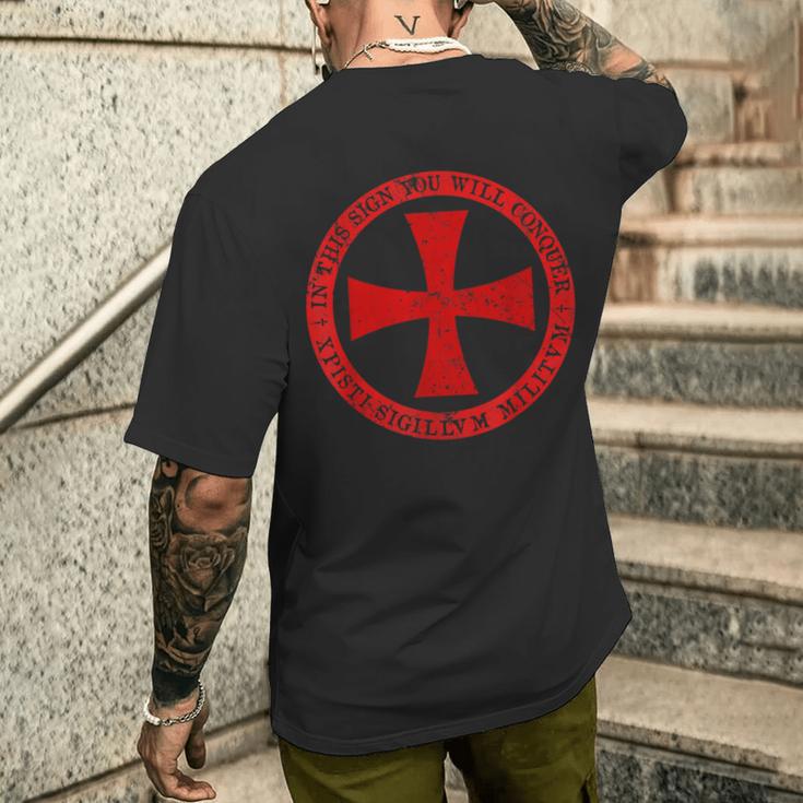 テンプル騎士団 マルタ十字架シールド 中世の十字軍 メンズTシャツ バックプリント 彼への贈り物