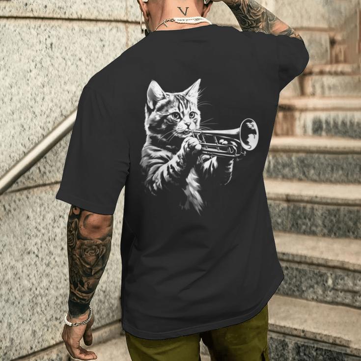 トランペットを奏でる猫 ヴィンテージ ジャズ ミュージシャン トランペッター メンズTシャツ バックプリント 彼への贈り物