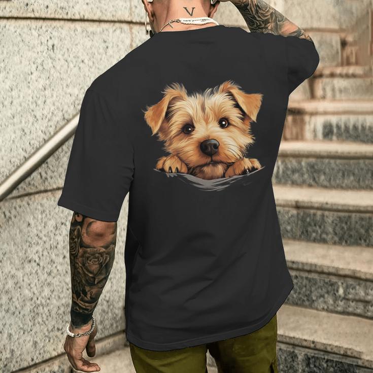 ノーフォークテリア 犬 ママ パパ 覗き見 子犬 メンズTシャツ バックプリント 彼への贈り物