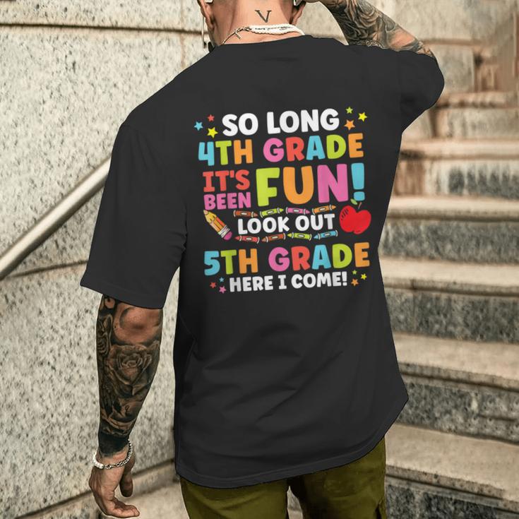 ハロー5年生 長い間第4回楽しい卒業式 学校へ戻る メンズTシャツ バックプリント 彼への贈り物