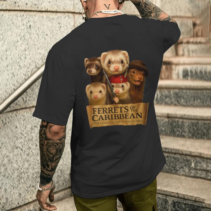 フェレット海賊アドベンチャークルー–面白い動物のパロディポスター メンズTシャツ バックプリント 彼への贈り物