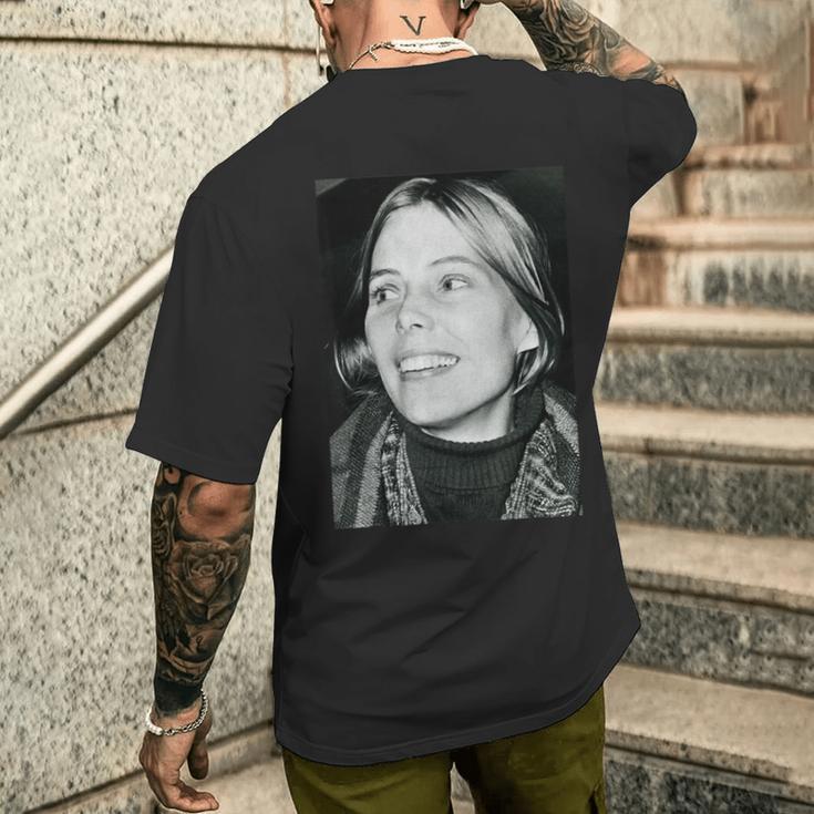フォーク・シンガー、ジョニ・ミッチェル・クラウズ・エラ 1969 メンズTシャツ バックプリント 彼への贈り物