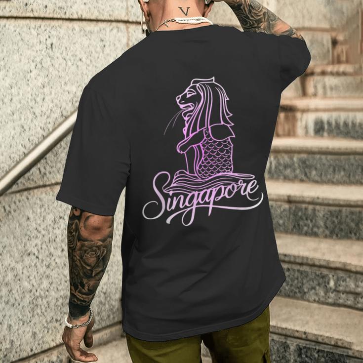 マーライオンのお土産デザインのシンガポールシティスカイライン メンズTシャツ バックプリント 彼への贈り物