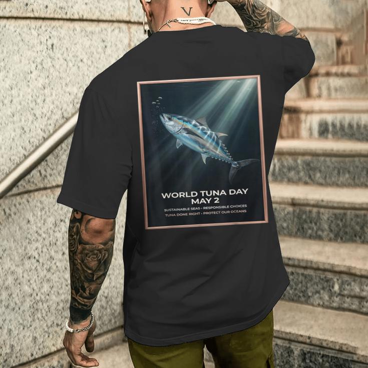 ヴィンテージブルーフィンツナ 5月2日世界デー メンズTシャツ バックプリント 彼への贈り物