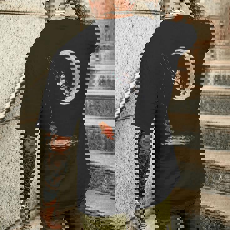 三日月で釣りをする猫 面白い猫愛好家 フィッシャー メンズTシャツ バックプリント 彼への贈り物