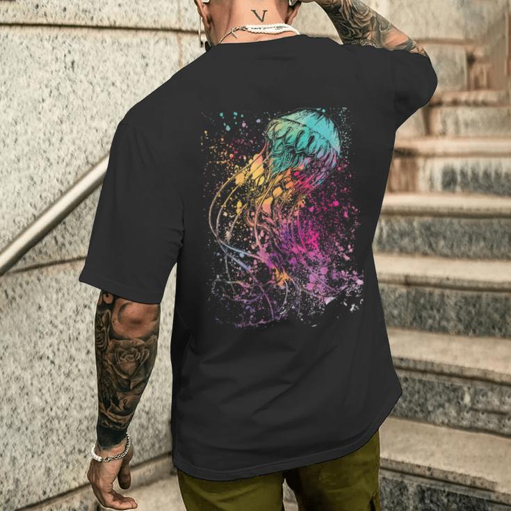 水彩画のクラゲアート。 メンズTシャツ バックプリント 彼への贈り物