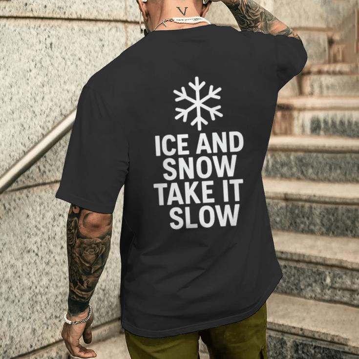 氷と雪で簡単。滑りやすい表面でも天候の安全性。 メンズTシャツ バックプリント 彼への贈り物