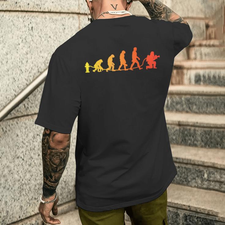 消防士進化ボランティア消防団キッズメン メンズTシャツ バックプリント 彼への贈り物
