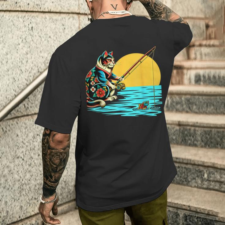 釣り 猫 面白いtシャツ 釣りバカ 釣り人 メンズ おもしろ ネタ 面白い 服 オリジナル 海釣り 川釣り メンズTシャツ バックプリント 彼への贈り物