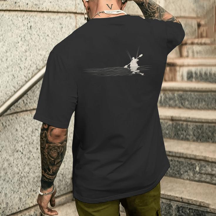 釣り人 シーカヤック フィッシングカヤック 足漕ぎ 長袖tシャツ メンズTシャツ バックプリント 彼への贈り物