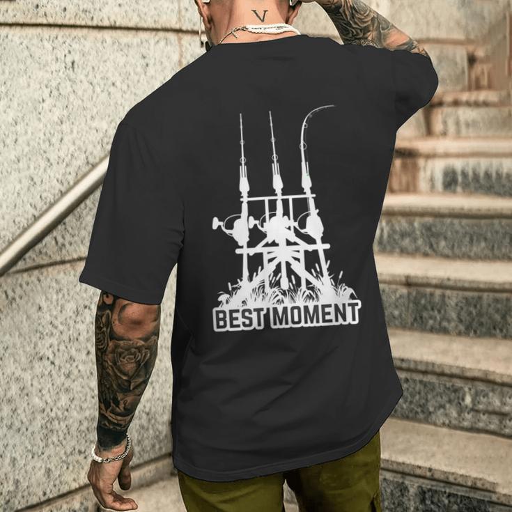 鯉釣り カープハンターデザイン トップカープフィッシング メンズTシャツ バックプリント 彼への贈り物