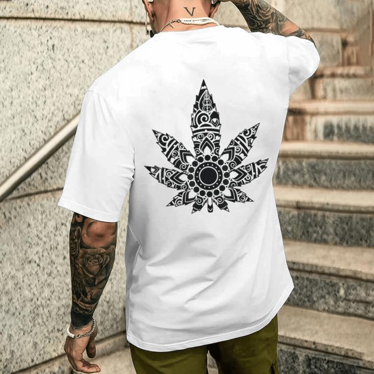 420 ウィードリーフスモーカー マリファナスモーカー メンズ レディース 曼荼羅 メンズTシャツ バックプリント 彼への贈り物