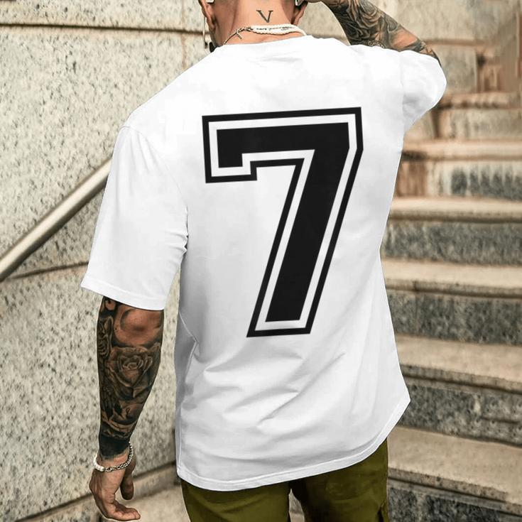 7歳の誕生日おめでとうのツインデーのためのナンバー7ジャージ。 メンズTシャツ バックプリント 彼への贈り物