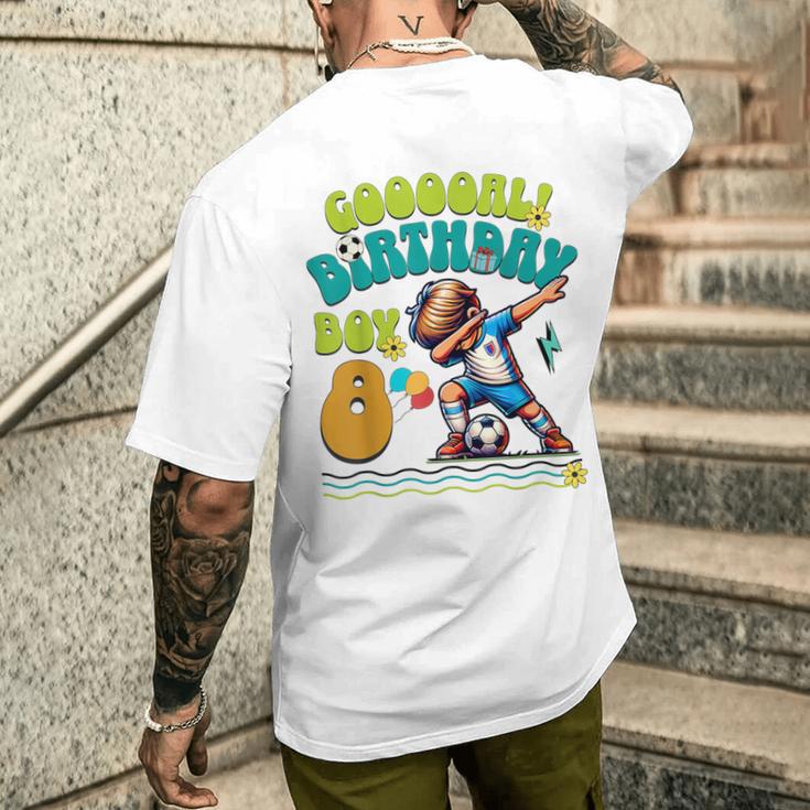8歳の誕生日 男の子 8歳 サッカー フットボール選手 誕生日 メンズTシャツ バックプリント 彼への贈り物