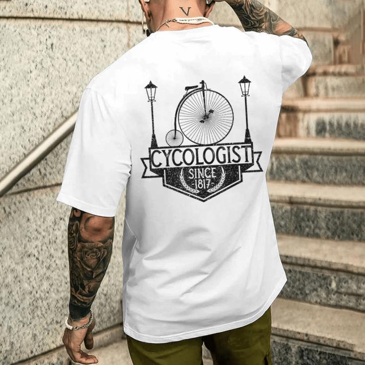 Cycologist Gentleman ビンテージ 自転車 ペニー ファージング 1817 メンズTシャツ バックプリント 彼への贈り物