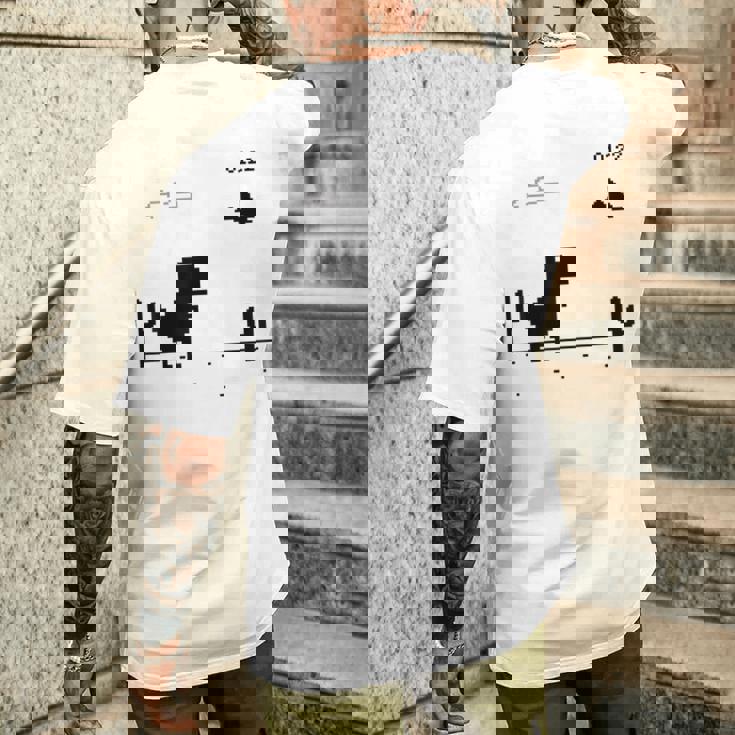 Dino T-Rex 恐竜 ピクセルゲーム インターネットなし オフライン 面白い 男性 メンズTシャツ バックプリント 彼への贈り物