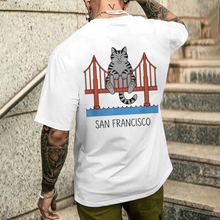 サンフランシスコ キャット ゴールデンゲートブリッジ 本 恋人 メンズTシャツ バックプリント 彼への贈り物