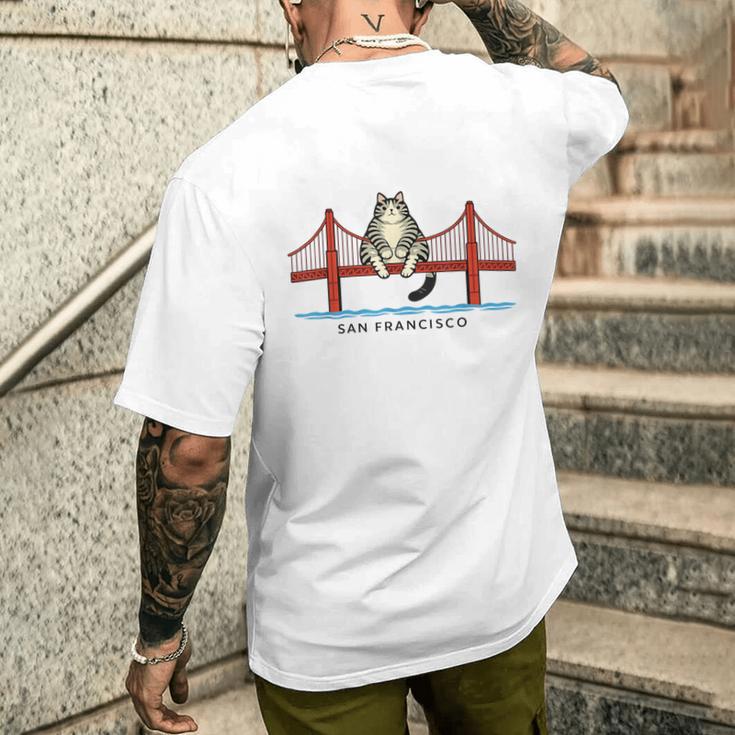 サンフランシスコ猫ゴールデンゲイツブリッジキャット読書本 メンズTシャツ バックプリント 彼への贈り物