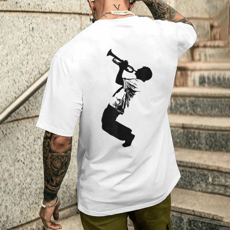ジャズ&ブルースミュージシャン アーティスト トランペット ミュージックシルエット メンズTシャツ バックプリント 彼への贈り物