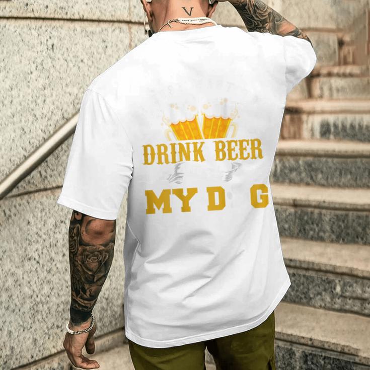 バックプリント ビールを飲みながら犬をなでたいだけ メンズTシャツ バックプリント 彼への贈り物