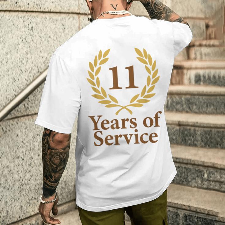 勤務11年 おもしろ11周年記念 ジュビリー メンズTシャツ バックプリント 彼への贈り物