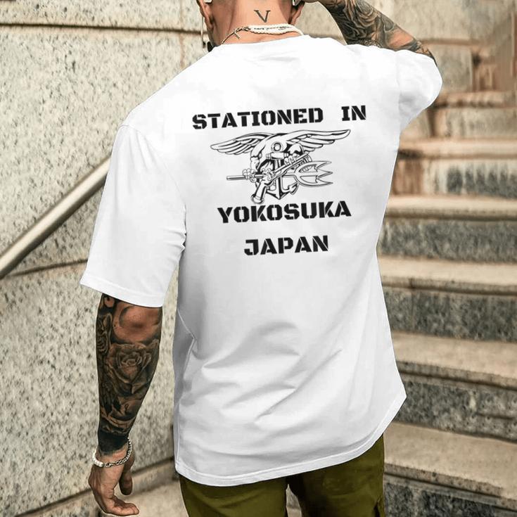 日本横須賀在住 メンズTシャツ バックプリント 彼への贈り物