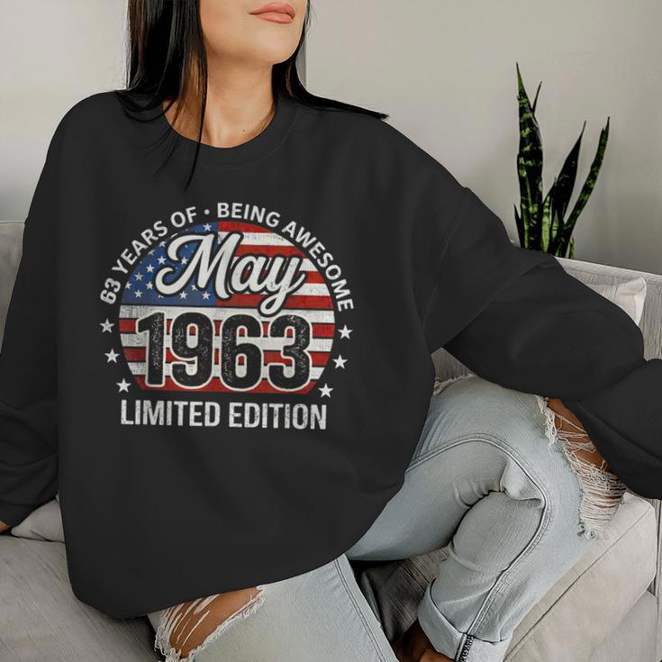 5月63歳の誕生日 男性 女性 1963年 素晴らしいアメリカ国旗 レディーススウェットシャツ 彼女への贈り物