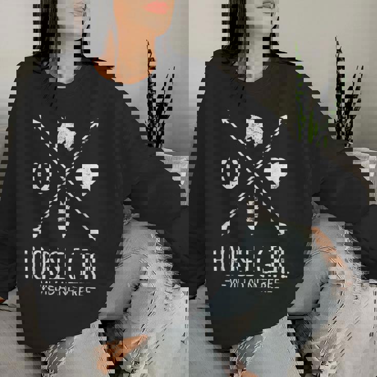 Horse Girl Wild And Free Arrow 馬好き乗馬tシャツ レディーススウェットシャツ 彼女への贈り物