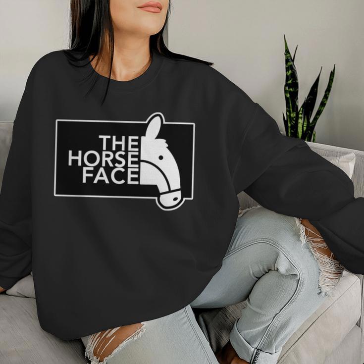 ザ・ホース・フェイス The Horse Face 午年 馬【十二支 干支】2026年 ブランド パロディ 長袖tシャツ レディーススウェットシャツ 彼女への贈り物