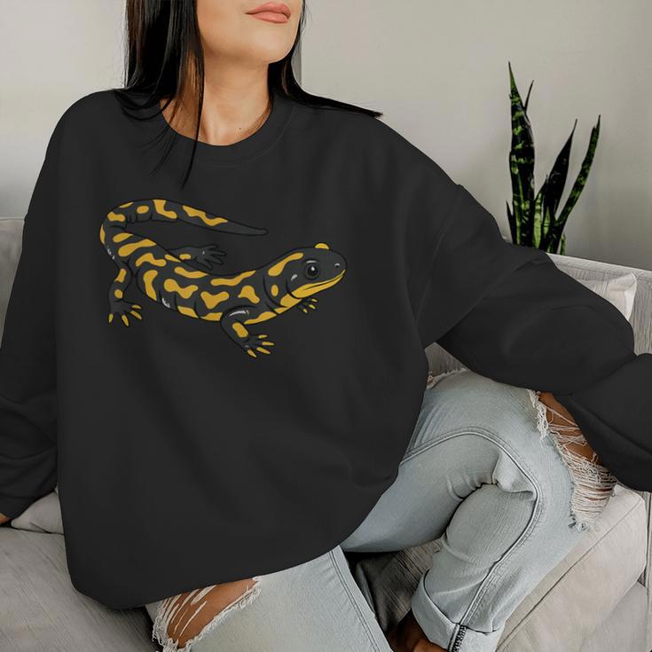 タイガーモール サラマンダー Ambystoma Tigrinum レディーススウェットシャツ 彼女への贈り物
