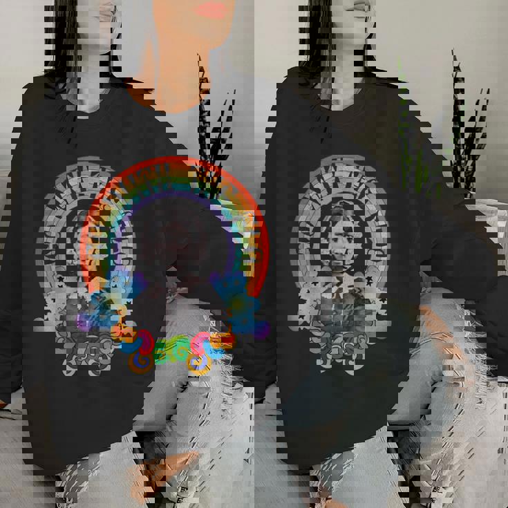 フローレンス・ナイチンゲール Groovy Nurse Go With Flo レトロレインボー レディーススウェットシャツ 彼女への贈り物