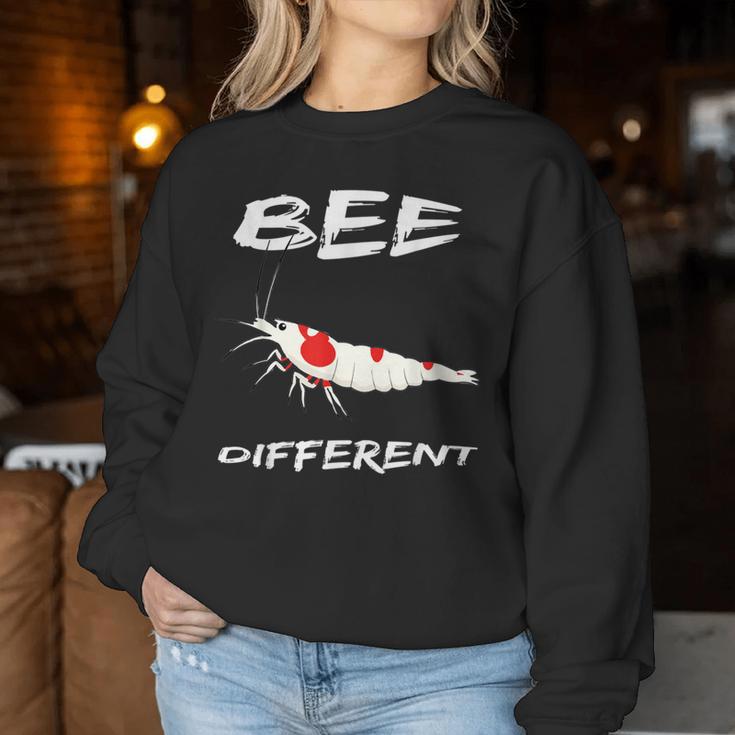 Bee Different Redbee アクアリストへのプレゼント シュリンプ レディーススウェットシャツ 面白い贈り物