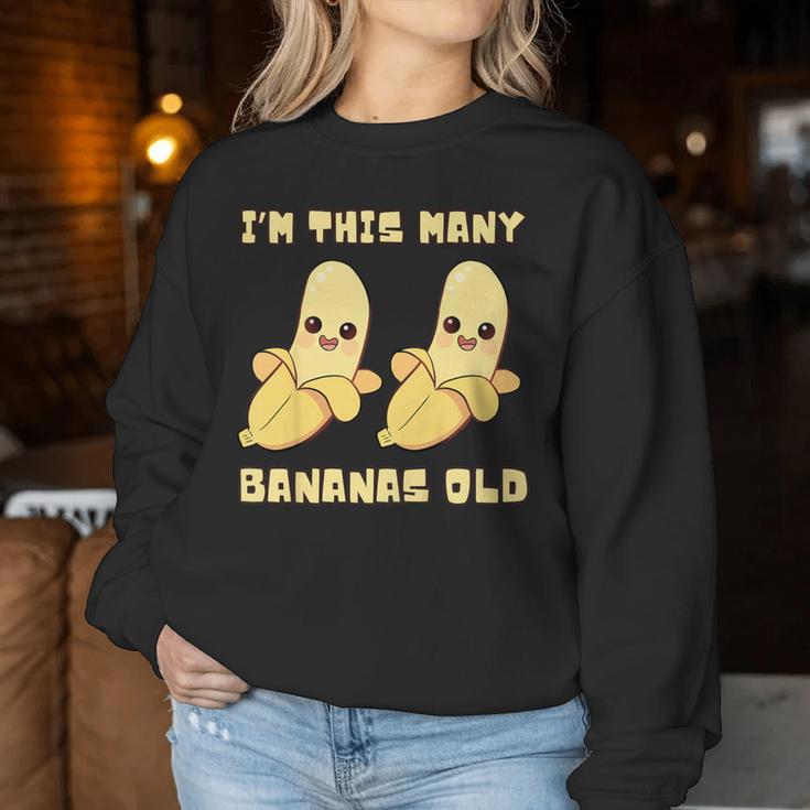 I'm This Many Bananas Old バナナ 2歳の誕生日 2歳 レディーススウェットシャツ 面白い贈り物