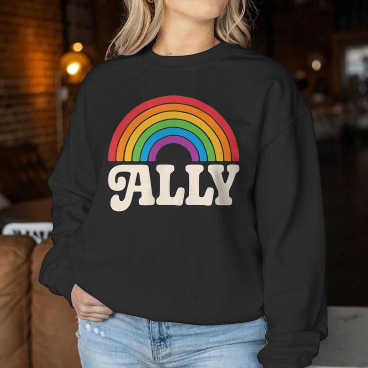 Lgbtq Ally Pocket Retrointage Gay Pride Lgbt Rainbow Flag レディーススウェットシャツ 面白い贈り物