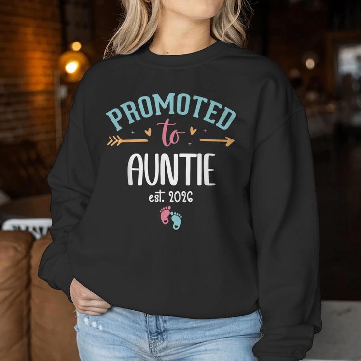 Promoted To Auntie 2026 First Time Aunt Est 2026 Aunty To Be レディーススウェットシャツ 面白い贈り物