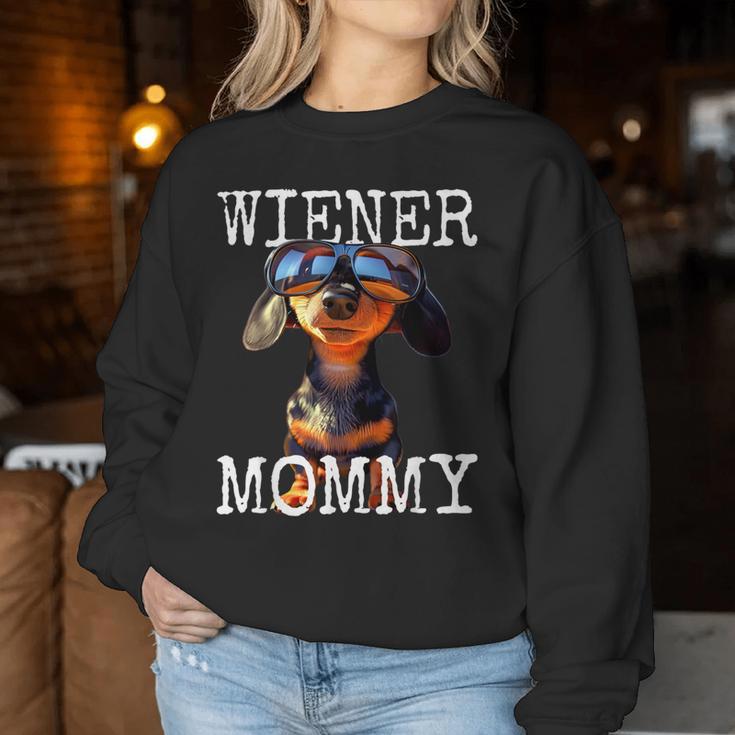 Wiener Mommyウィンナー・マミー ダックスフンド・ママ ダックスフンド・ママ 母の日 ダックスフンド レディーススウェットシャツ 面白い贈り物