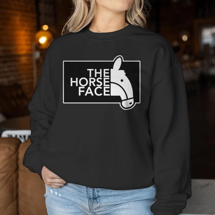 ザ・ホース・フェイス The Horse Face 午年 馬【十二支 干支】2026年 ブランド パロディ 長袖tシャツ レディーススウェットシャツ 面白い贈り物