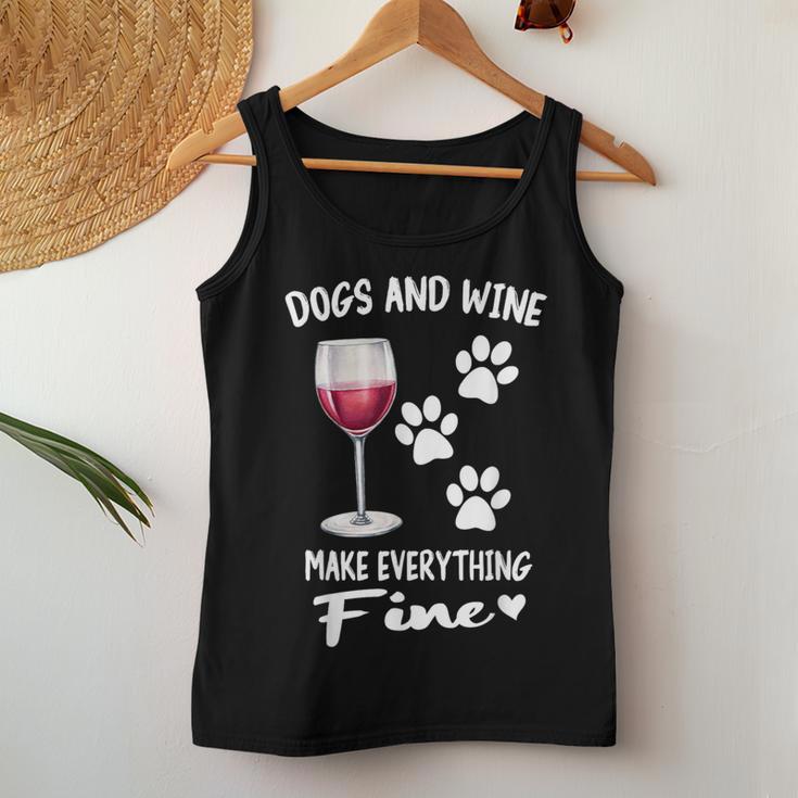 Dog And Wine Make Everything Fine Drinker Wine Puppy レディースタンクトップ 面白い贈り物