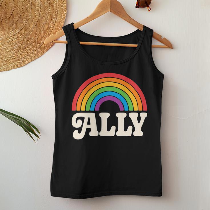 Lgbtq Ally Pocket Retrointage Gay Pride Lgbt Rainbow Flag レディースタンクトップ 面白い贈り物
