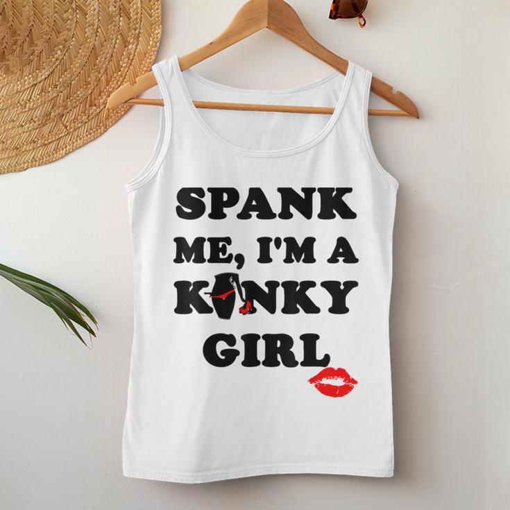 Pank Me I'm A Kinky Girl レディースタンクトップ 面白い贈り物