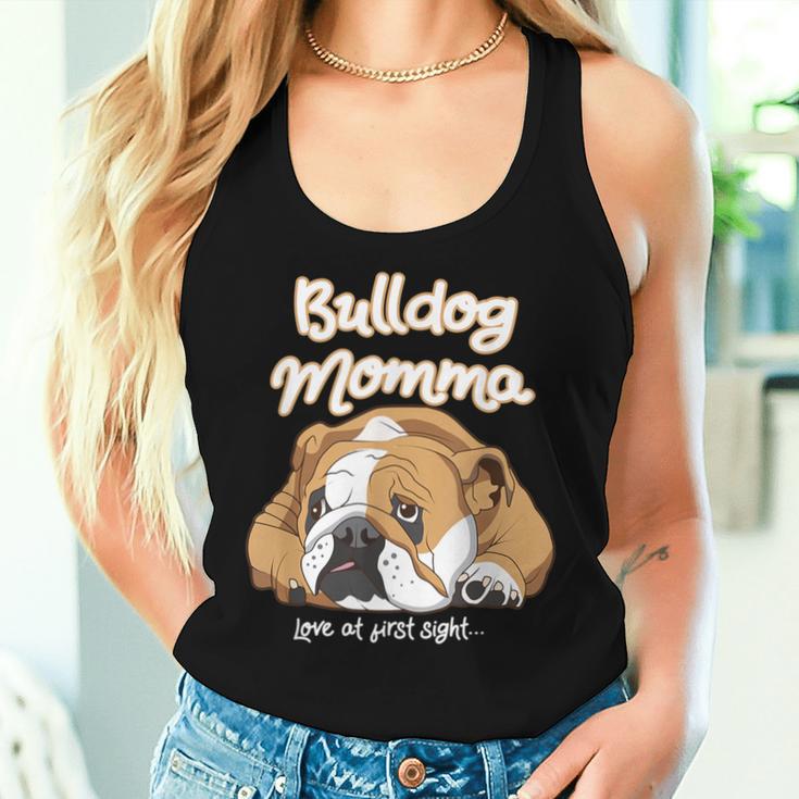 かわいいイングリッシュブルドッグ Momma Bullie Love At Firstight レディースタンクトップ 彼女への贈り物