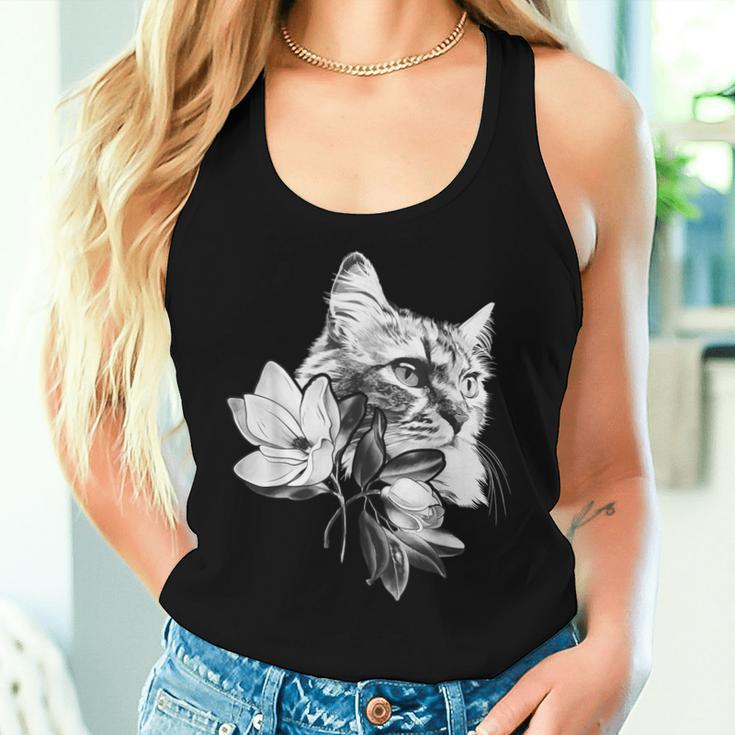 マグノリアの花と美しい猫 レディースタンクトップ 彼女への贈り物